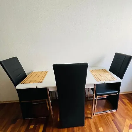 Ferienwohnung An Der Donau Apartment *